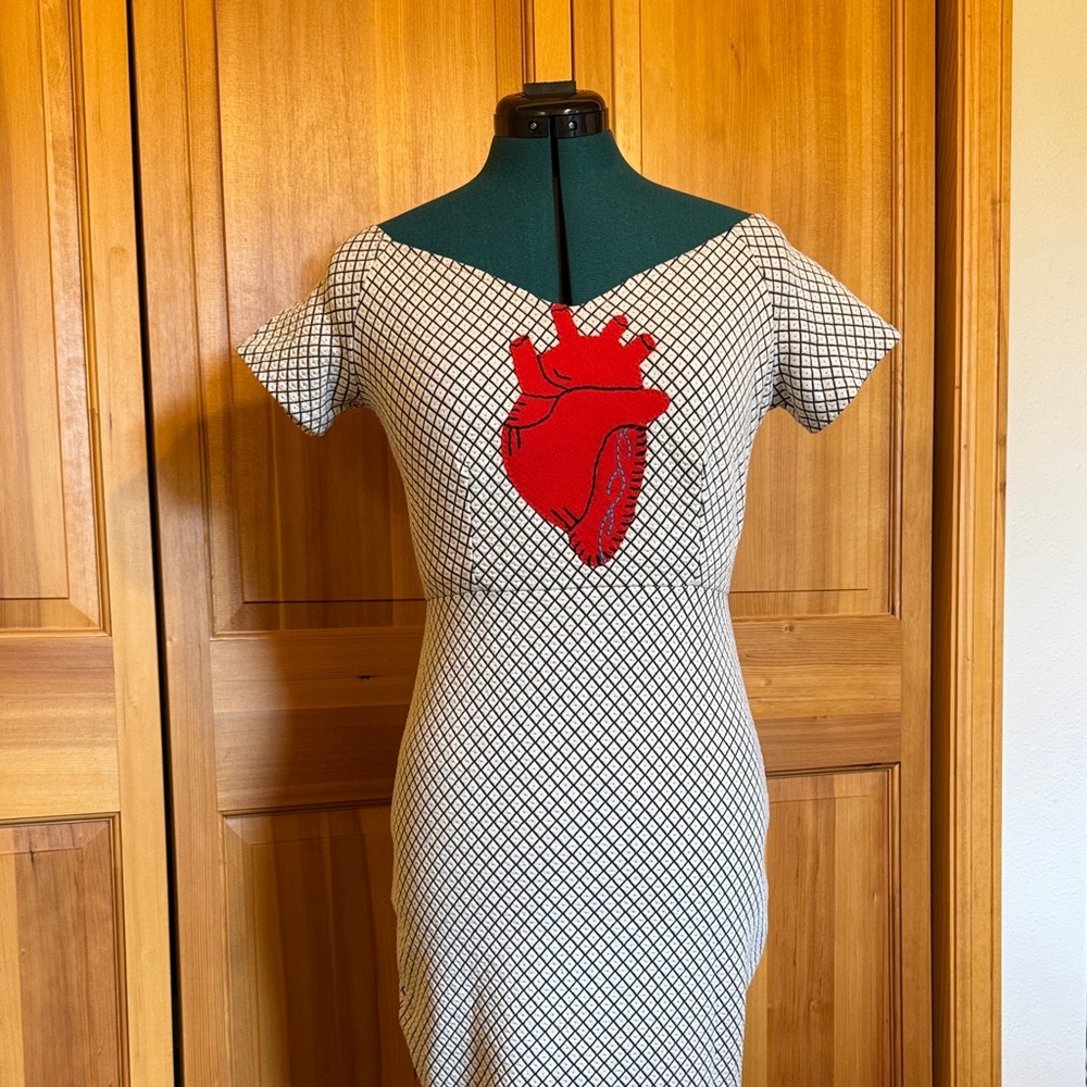 Custom Black & White Sheath Dress w/Heart Design  Size S-M